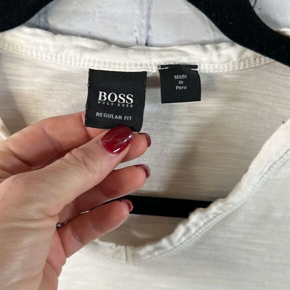👕 Hugo Boss White V-Neck T-Shirt - Size XL (Perfect Condition) 👕 - Picture 2 of 4